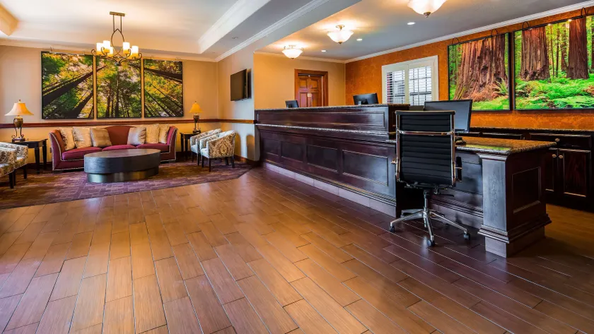 Best Western Plus Humboldt House Inn - Image 1