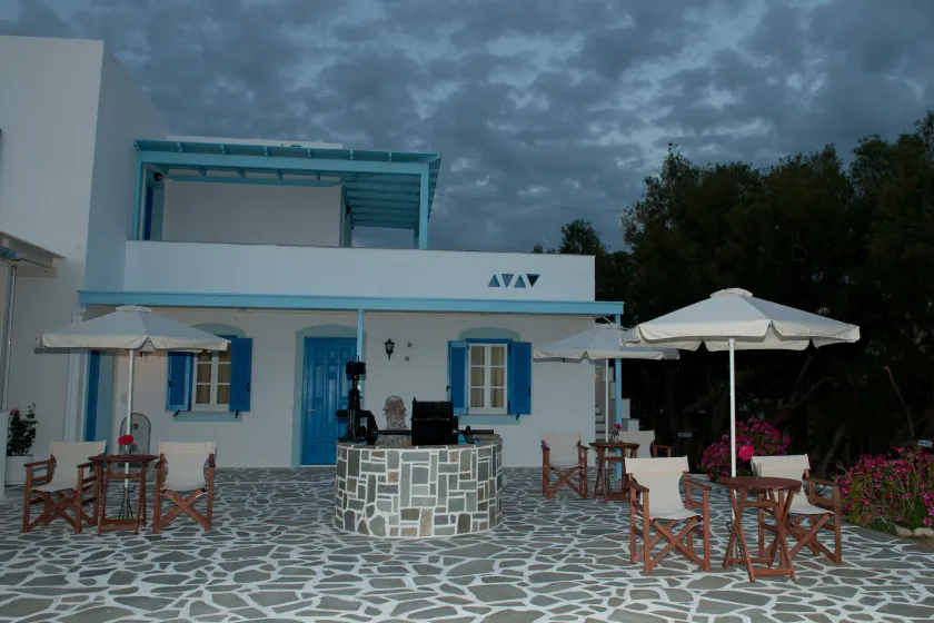 Maistrali Studios & Apartments - Image 1