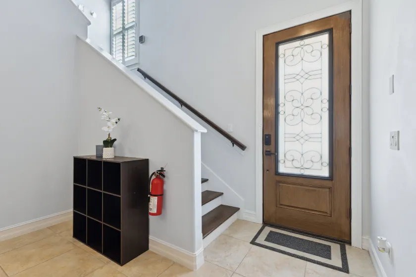 136 Mediterranean Way - Inngangsparti