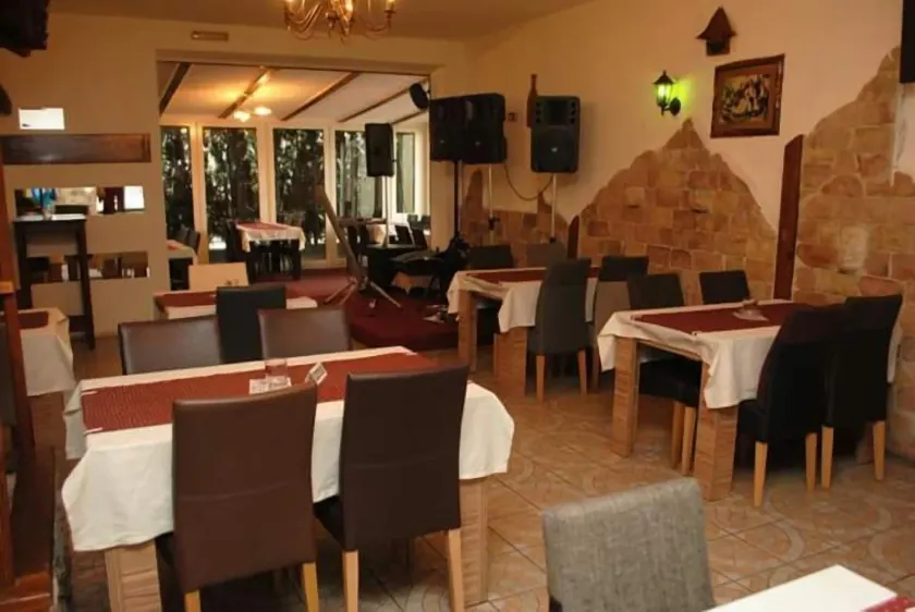Motel Bella Italia - Image 1