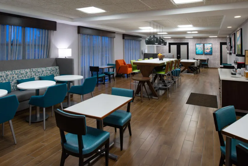Hampton Inn LaPorte IN - Image 1