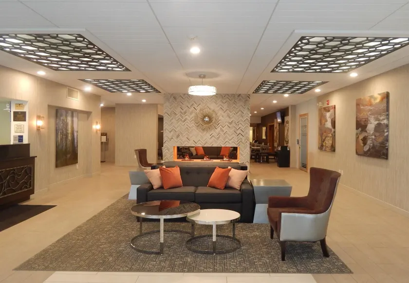 Best Western Plus Bradford Inn - Image 1