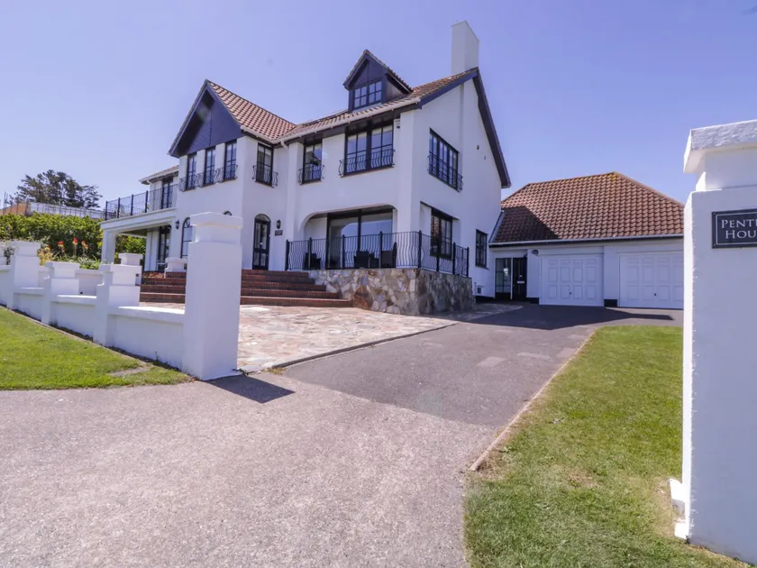 Pentire House - Image 1