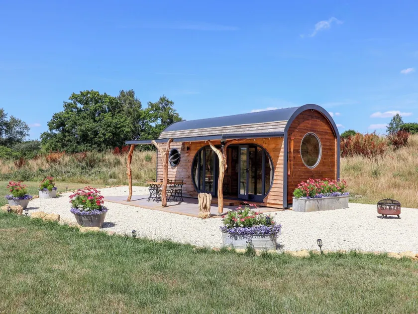 Bugley Pools Hideaway - Image 1
