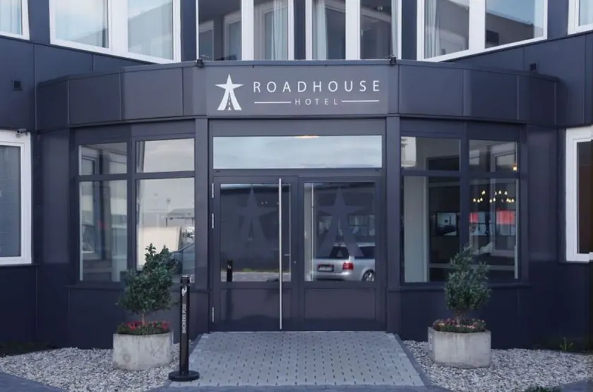 Road House Hotel - Image 1