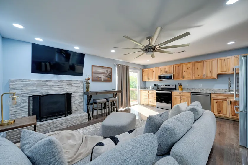 12 Mi to Downtown Winston-salem: Apt w/ Balcony! - Image 1