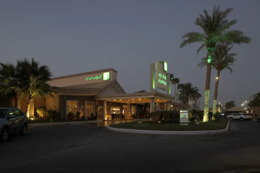 Holiday Inn Al Khobar - Corniche by IHG - Image 1