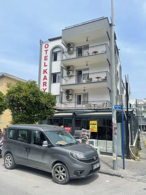 Karya Hotel - Image 1
