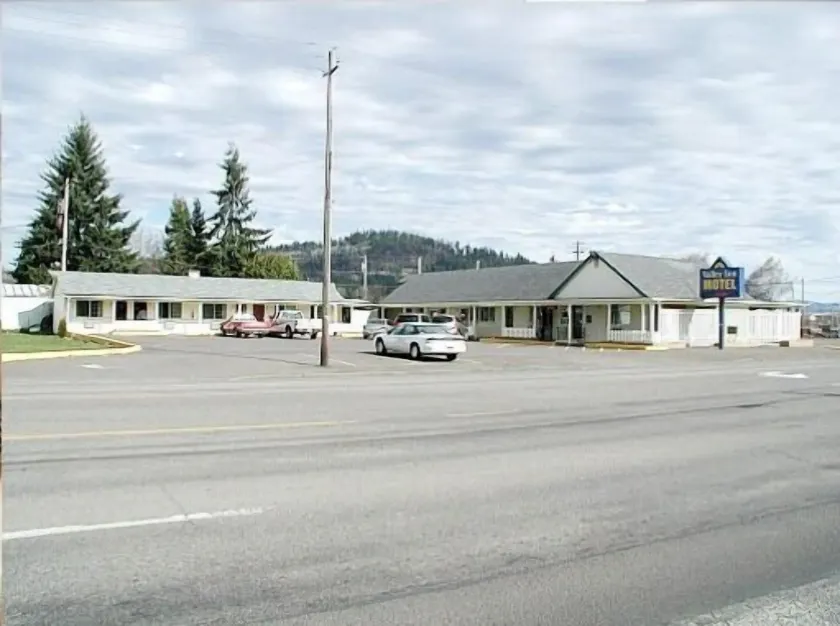 Valley Inn - Lebanon Oregon - Image 1