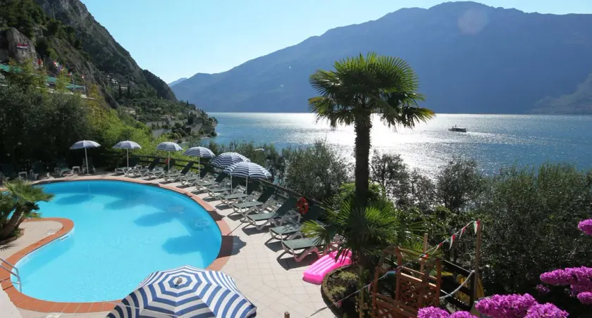 Hotel Augusta Garnì - Image 1