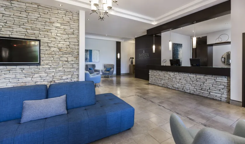 Imperia Hotel & Suites Saint-Eustache - Image 1