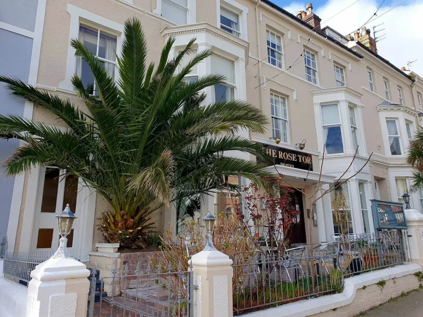 Rose Tor Hotel - Image 1