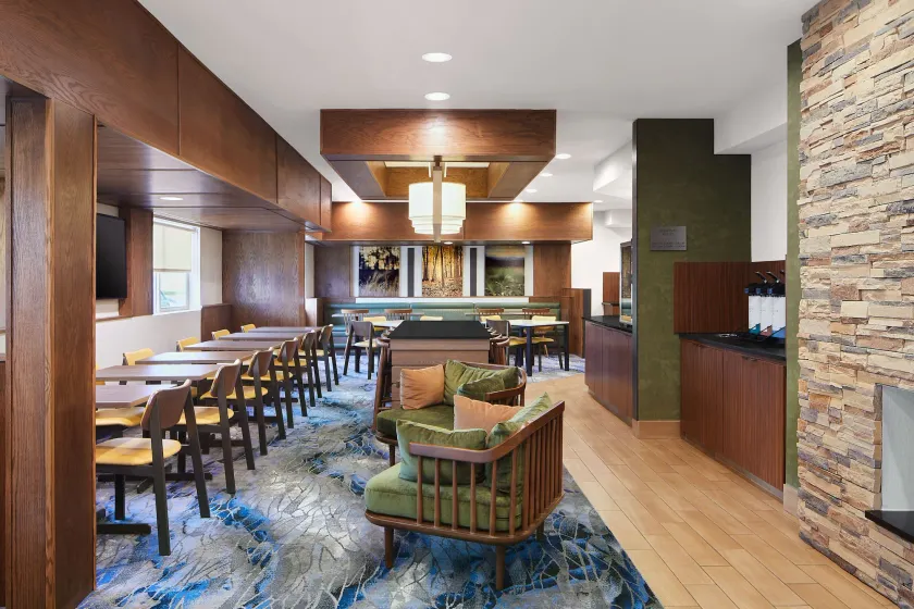Fairfield Inn Huntsville - Image 1