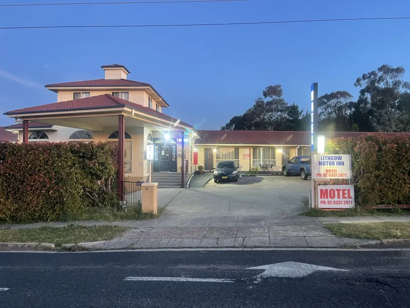 Lithgow Motor Inn - Image 1