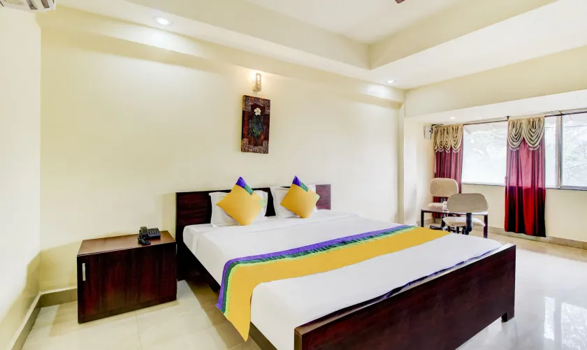 Itsy Hotels Aditya - Image 1