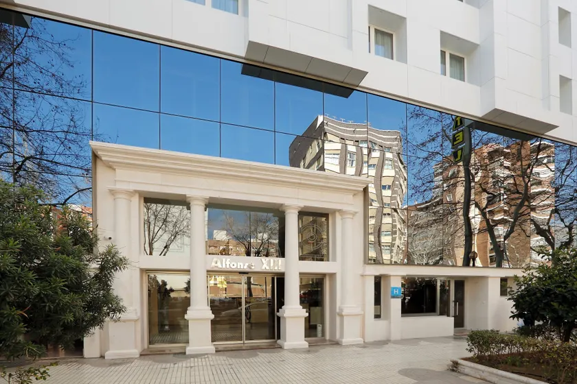 Sercotel Alfonso XIII - Image 1
