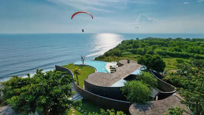 Nya Uluwatu - Image 1