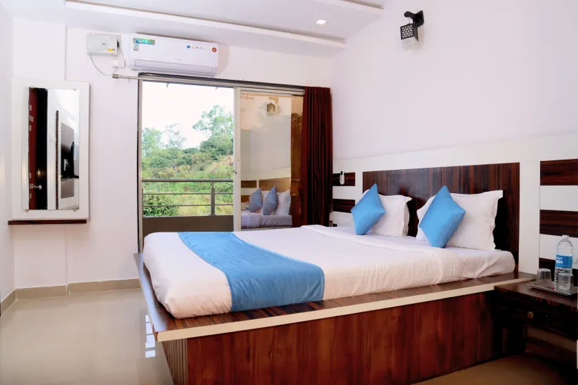Hotel Royal Hills - Image 1