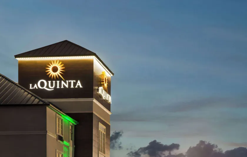 La Quinta by Wyndham San Antonio North Stone Oak - Image 1