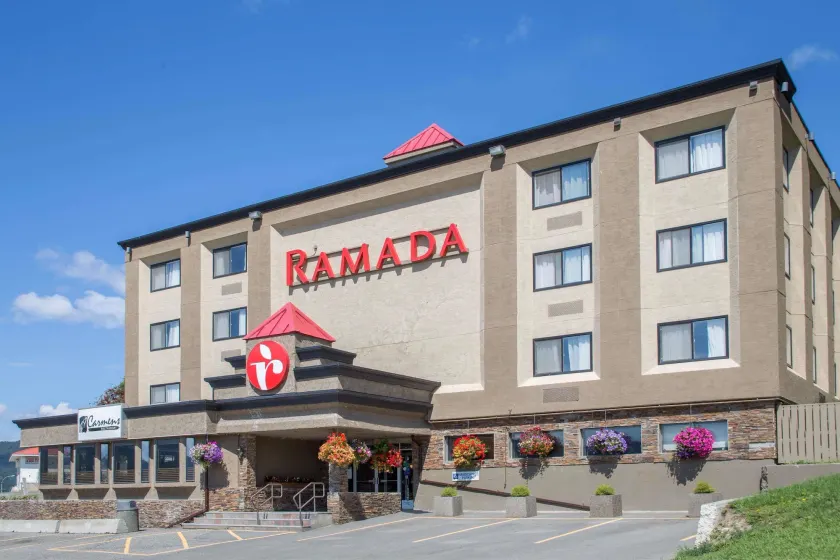 Ramada by Wyndham Williams Lake - Image 1