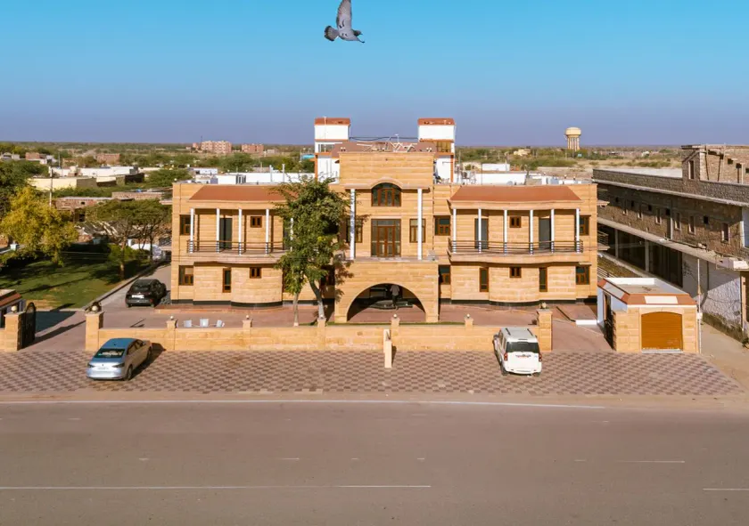 Hotel Ramdev - Image 1