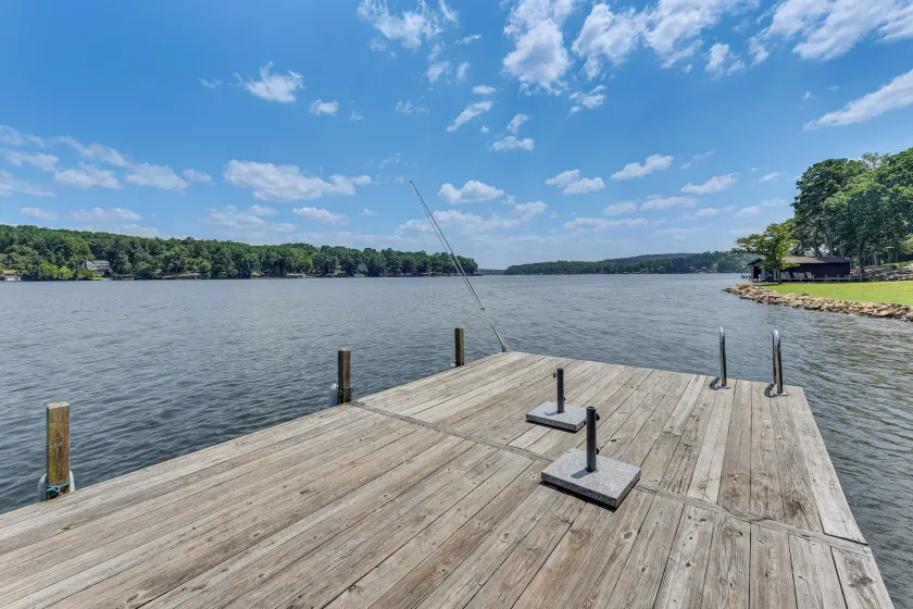 On Lake Tillery: Spacious Home w/ Screened Porch! - Image 1