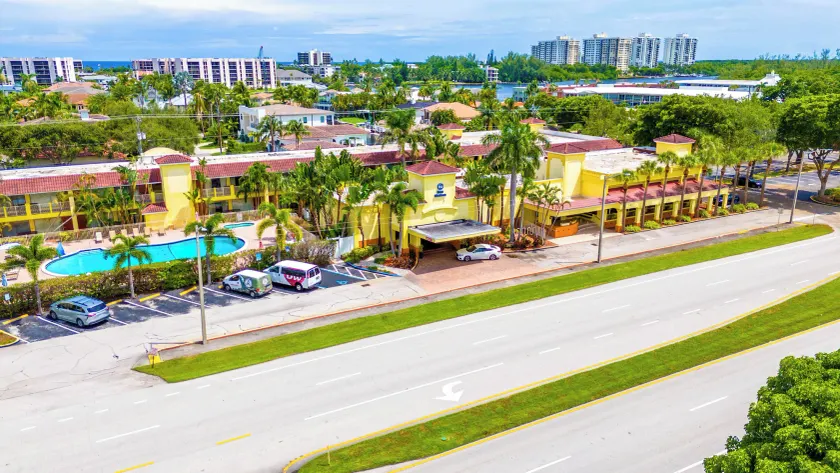 Oasis Boca Raton - Image 1