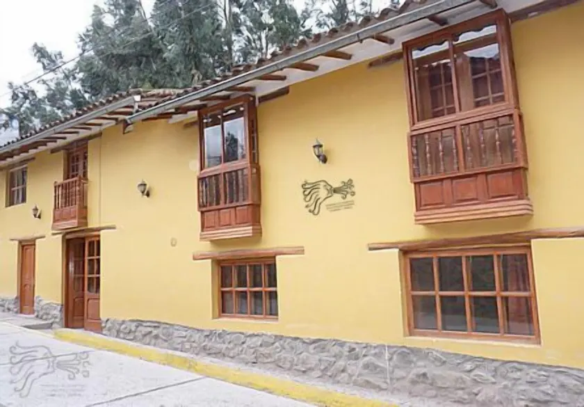 Wayras Hostal - Image 1