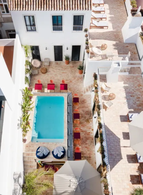 Casa Rosa Villa with Pool in Olhao Centre - Image 1