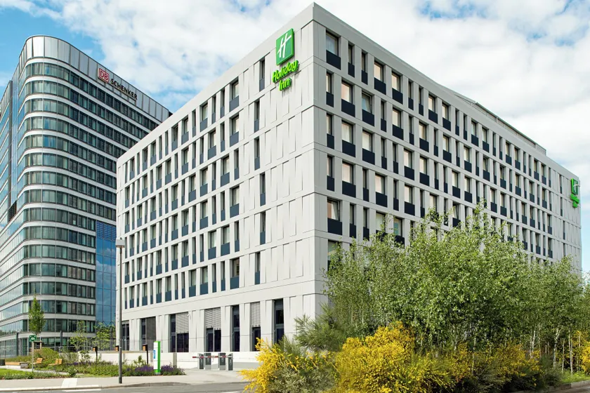 Holiday Inn Frankfurt Airport by IHG - Image 1