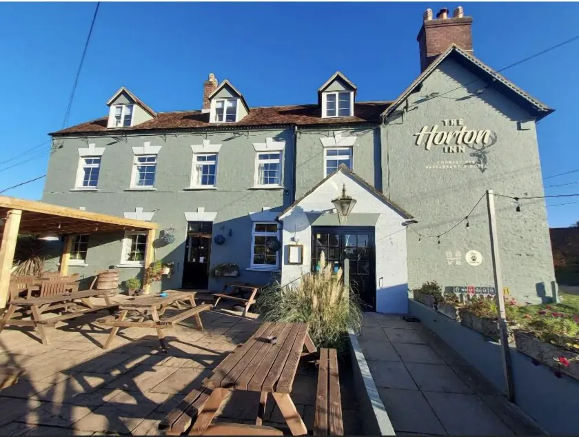 Horton Inn - Image 1