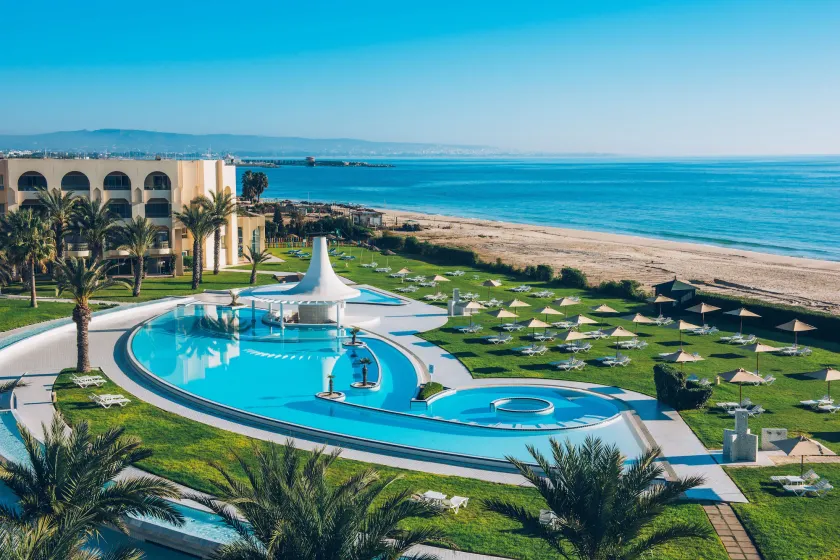 Iberostar Waves Averroes - Image 1