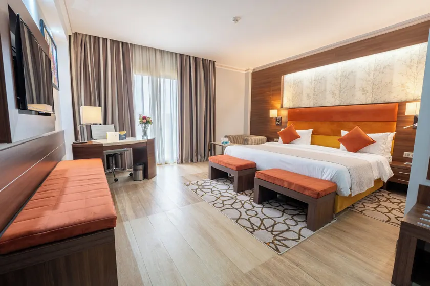 Golden Tulip Hotel Alexandre - Image 1