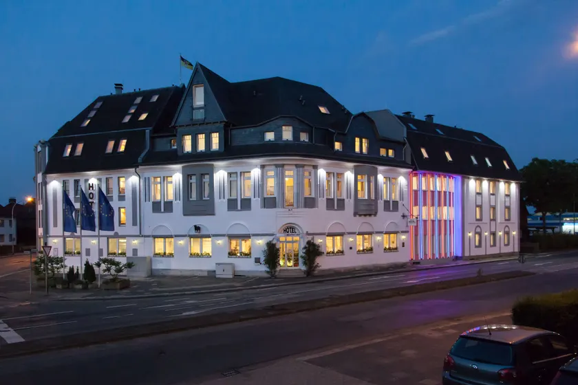 Hotel Moerser Hof - Image 1