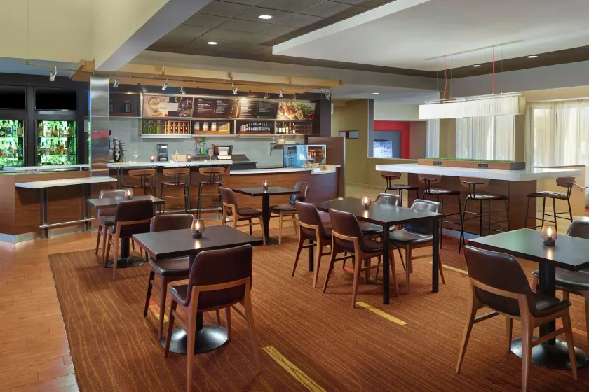 Courtyard by Marriott Baton Rouge Acadian Centre/LSU Area - Image 1