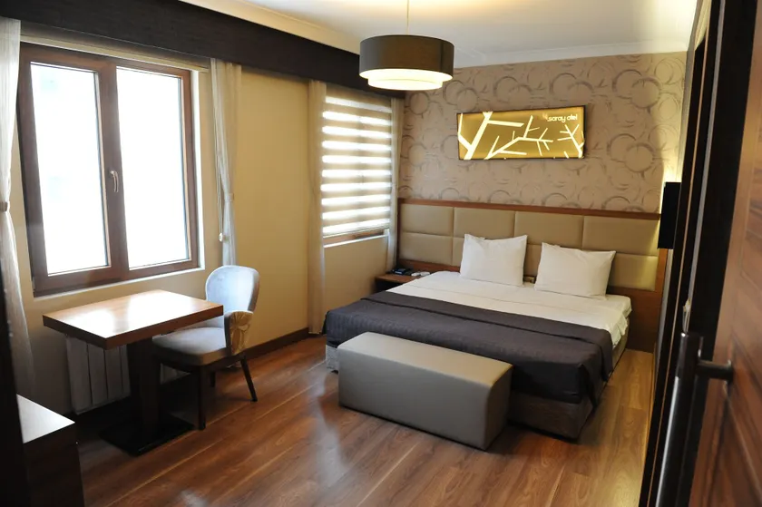 Izmit Saray Hotel - Image 1