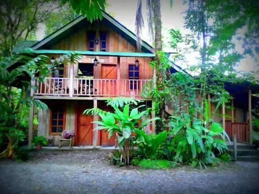 Hotel La Gamba Rainforest Lodge - Image 1