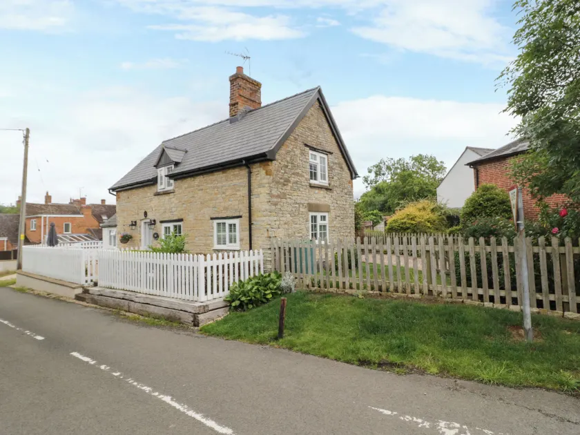 The Cottage - Image 1