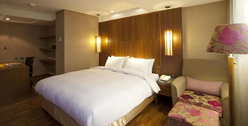 Guide Hotel Taipei Bade - Image 1