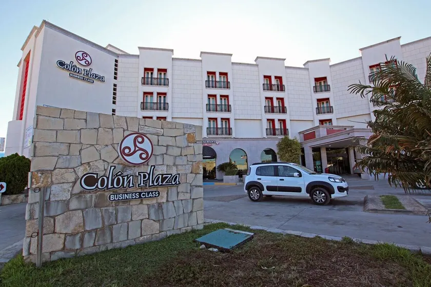 Hotel Colón Plaza Business Class - Image 1