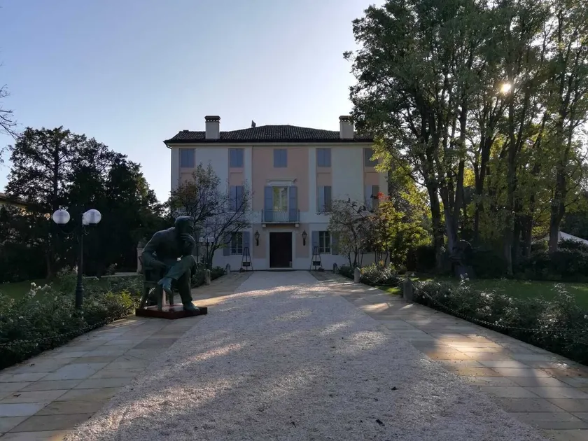 Hotel Villa Nabila - Image 1