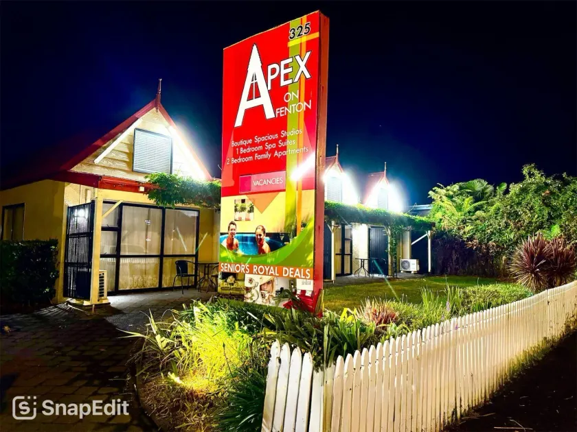 Apex On Fenton Motel - Image 1
