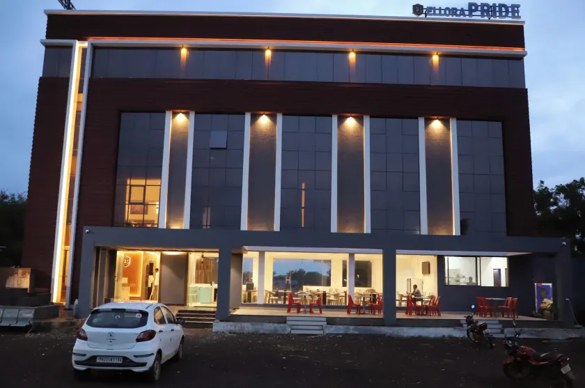Hotel Ellora Pride - Image 1