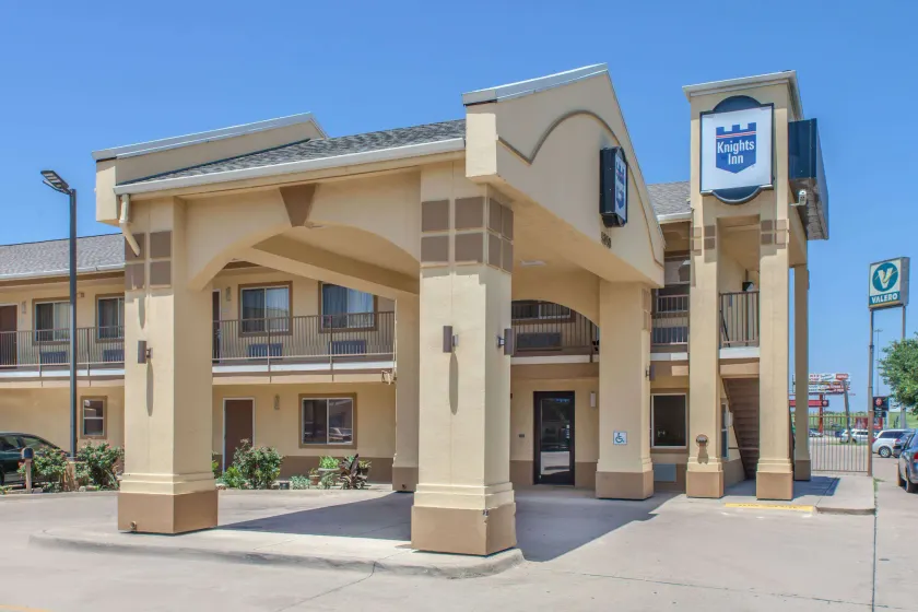 Knights Inn - Forest Hill, TX - Image 1