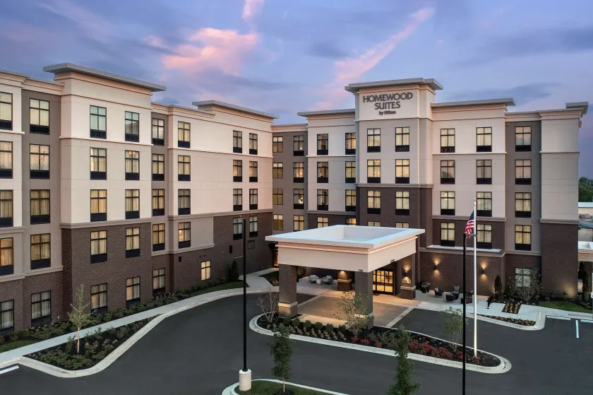 Homewood Suites By Hilton Louisville Airport - Image 1