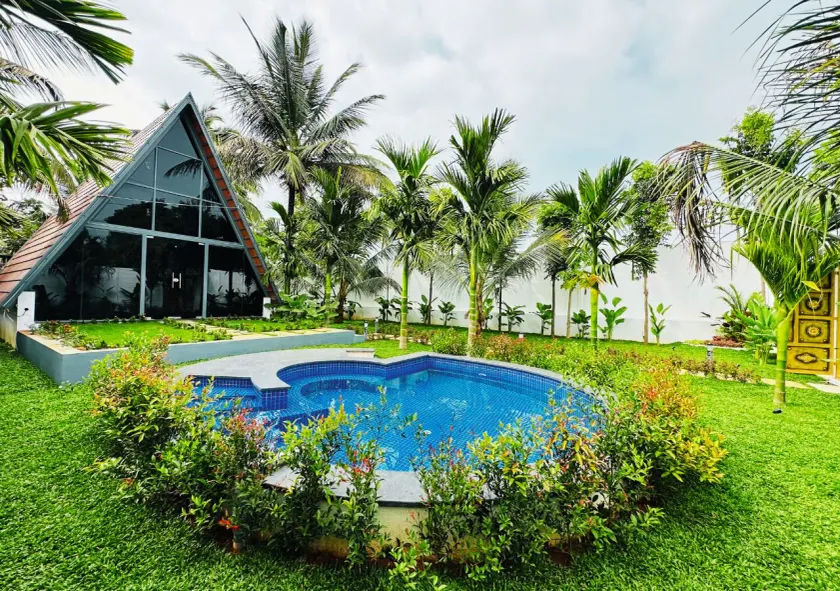 Vanasiri Resort by Travent Mug - Image 1
