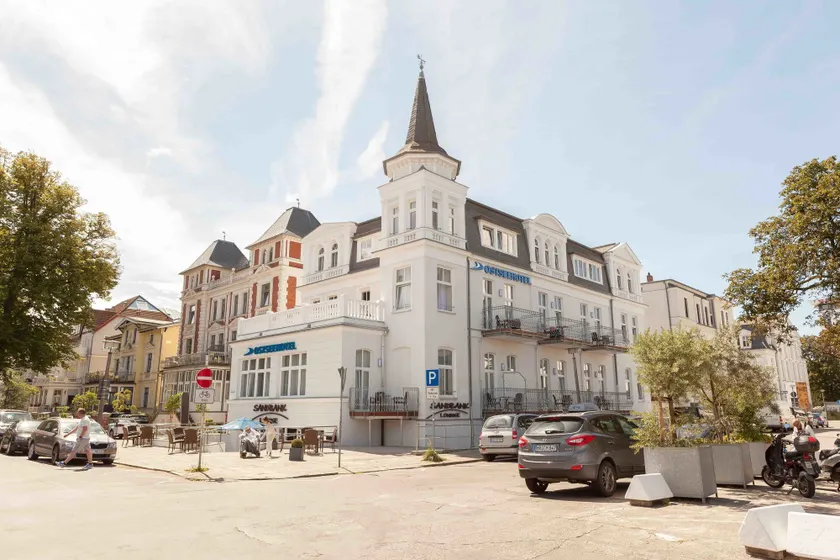 Ostseehotel Warnemünde - Image 1