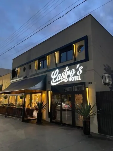 Castro's Hotel - Image 1