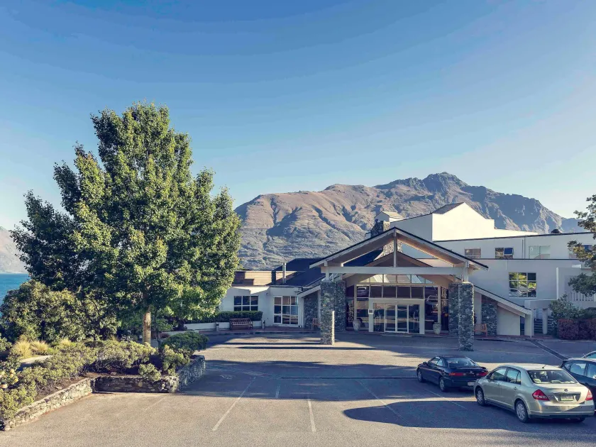 Mövenpick Queenstown - Image 1