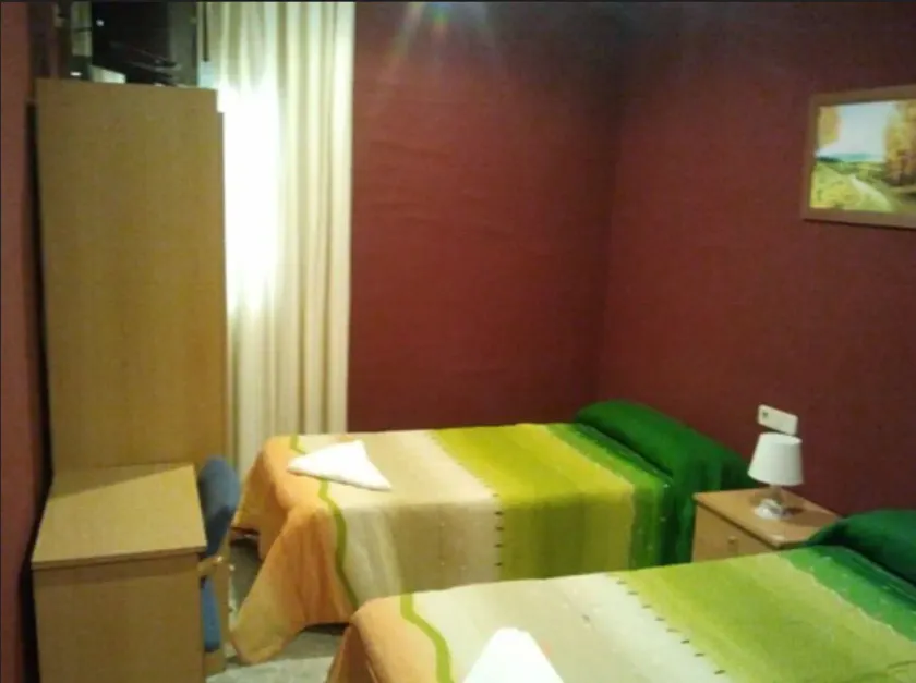 Hostal Emilio Barajas - Image 1